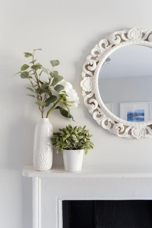 The Apartment, Bath Bagian luar foto