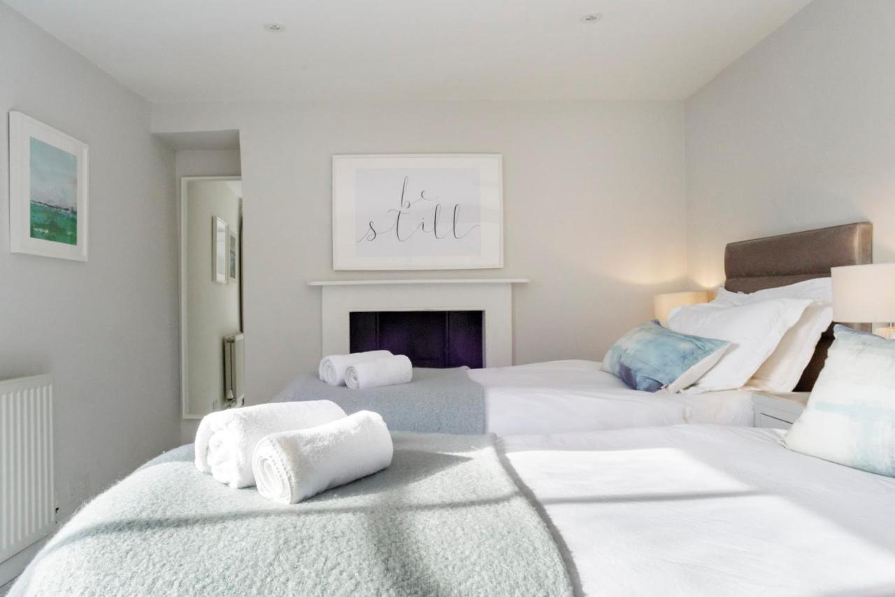 The Apartment, Bath Bagian luar foto