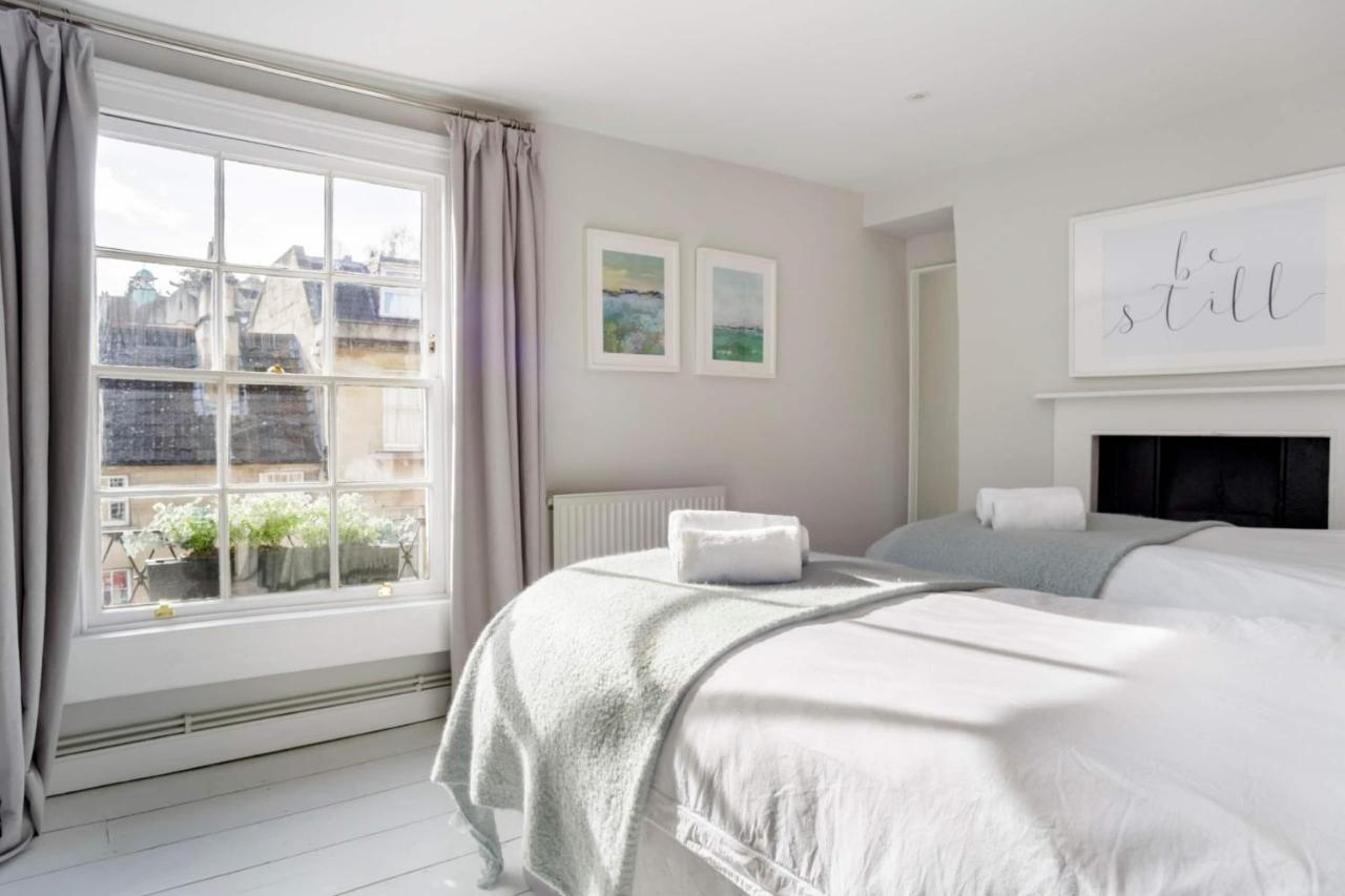 The Apartment, Bath Bagian luar foto