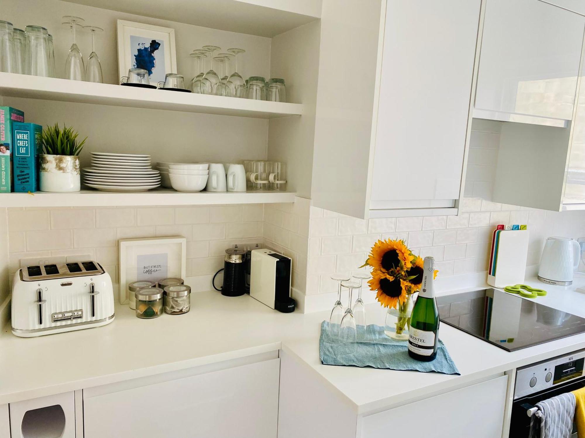 The Apartment, Bath Bagian luar foto