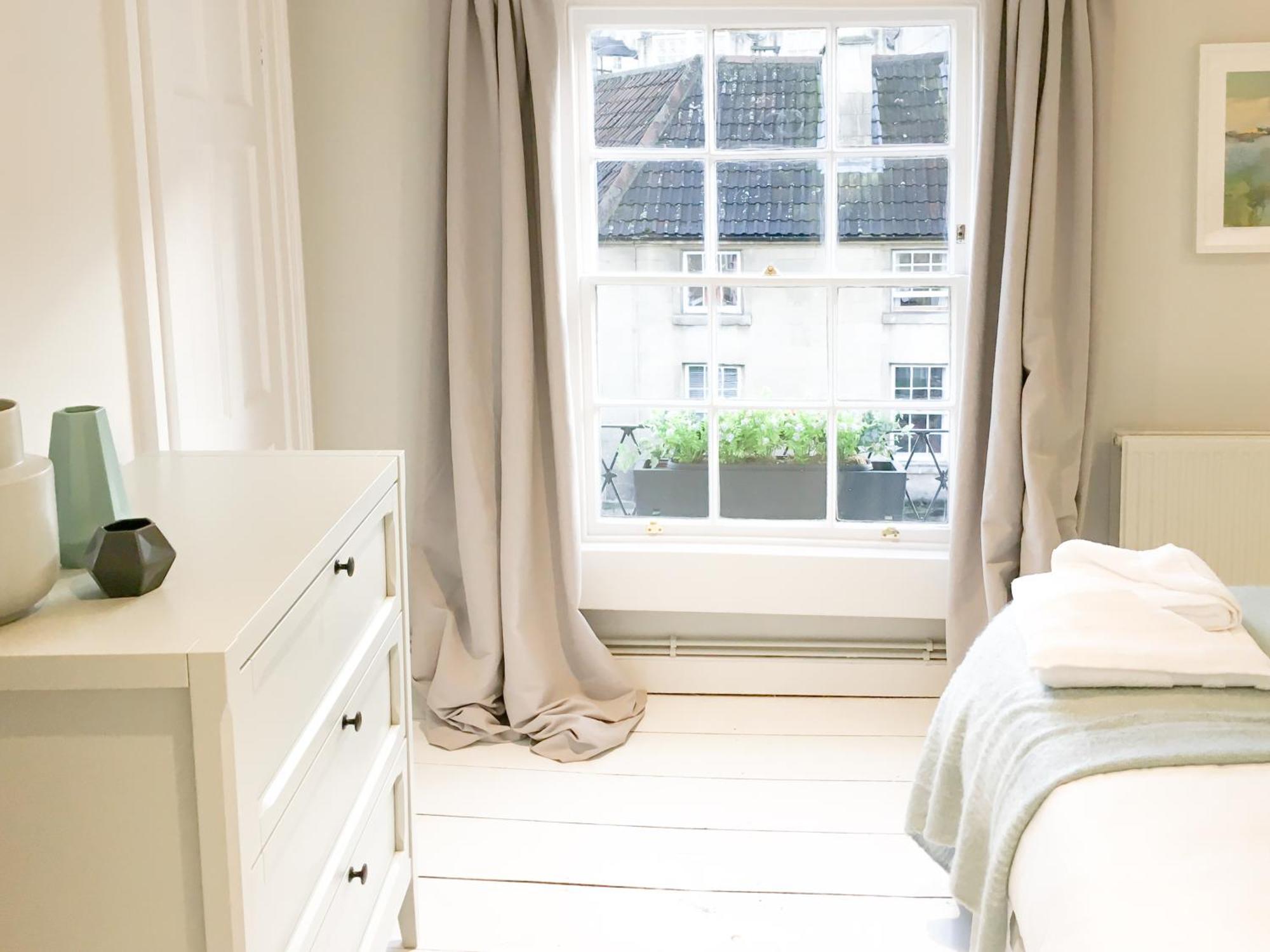 The Apartment, Bath Bagian luar foto