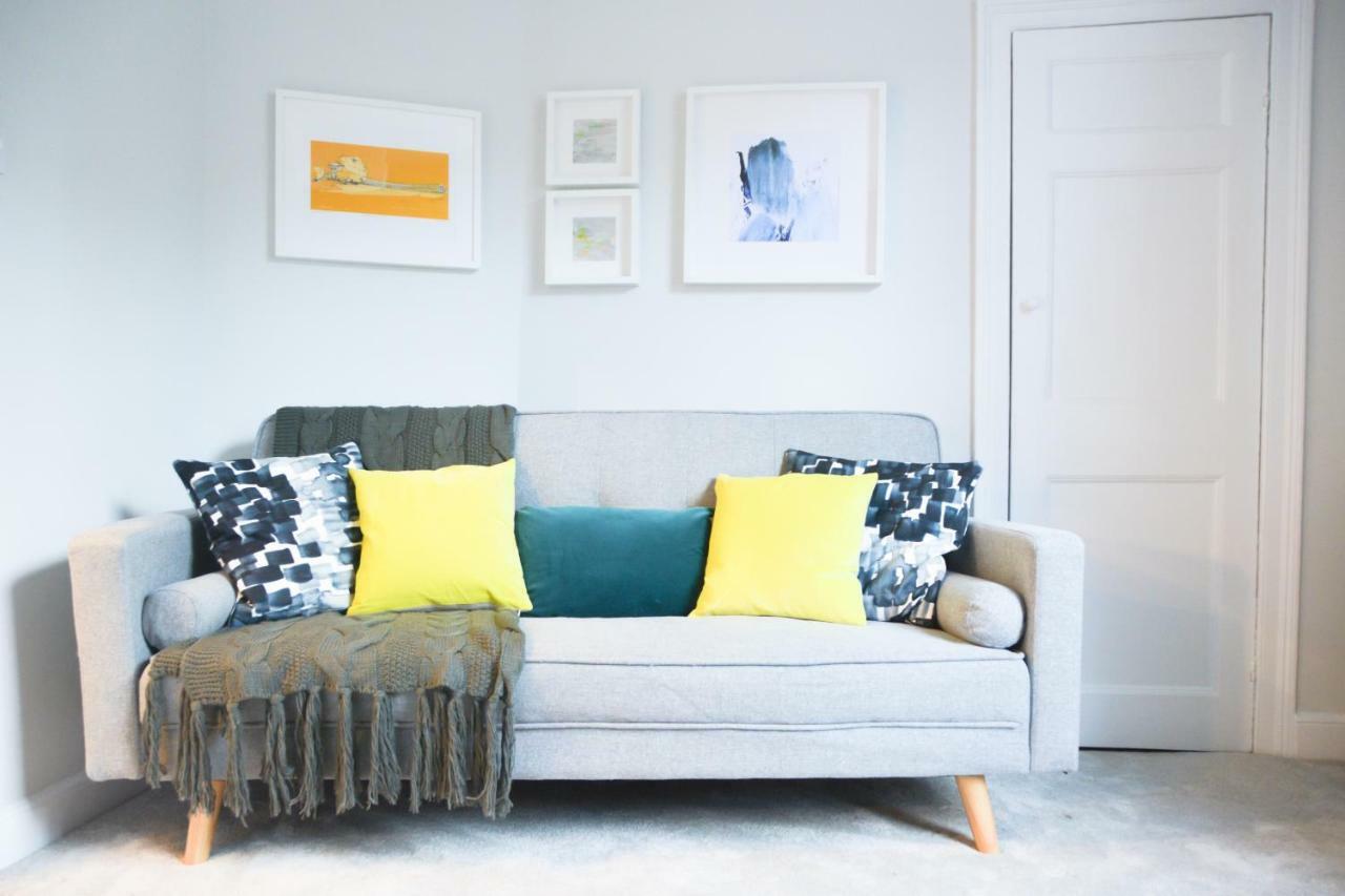 The Apartment, Bath Bagian luar foto