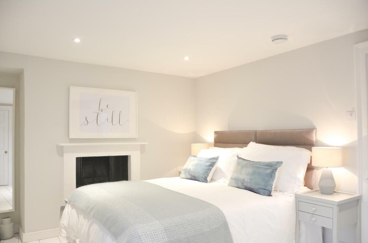 The Apartment, Bath Bagian luar foto
